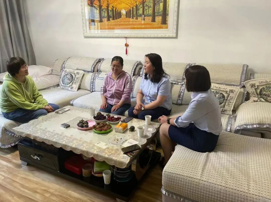开云官方在线网页版-开云（中国）
开展女职工未成年子女关爱活动(图3)