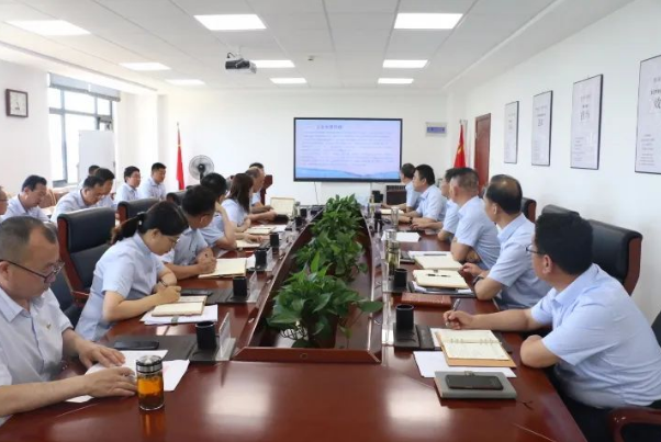 开云官方在线网页版-开云（中国）
召开党委理论中心组集体学习会议(图2)