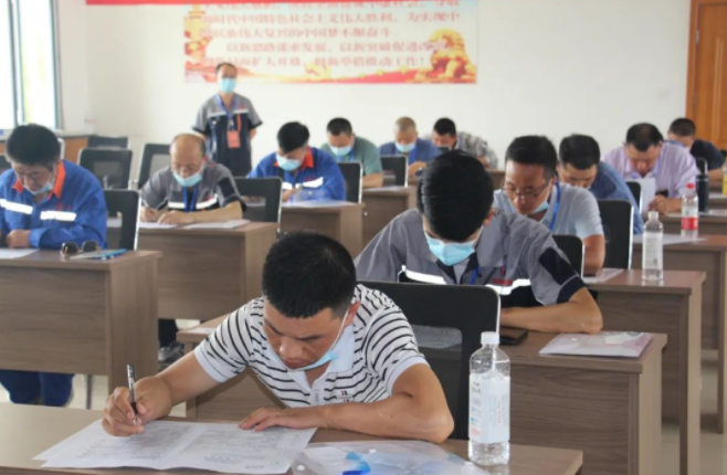 开云官方在线网页版-开云（中国）
泓盛达公司在“焊工”技能大赛中取得好成绩(图2)