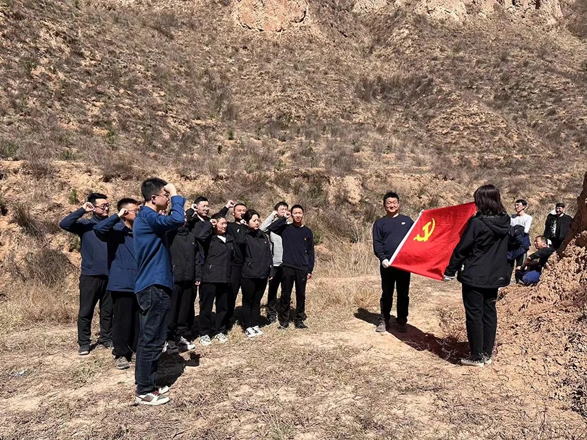 开云官方在线网页版-开云(中国)
开展义务植树活动(图3) 开云官方在线网页版-开云(中国)
开展义务植树活动(图3)